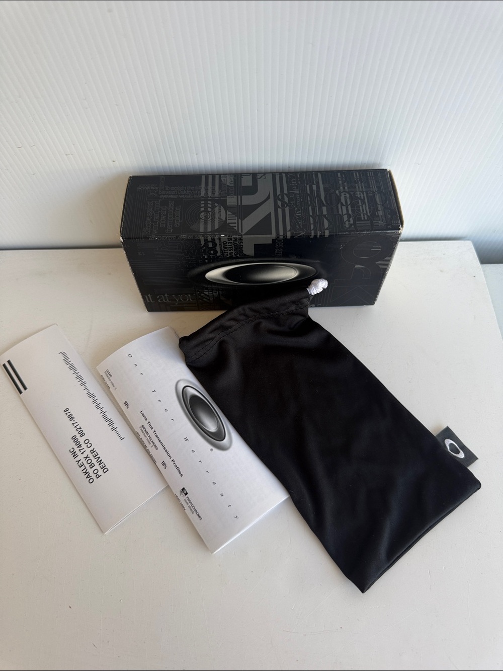 Oakley Limited Edition Bruce Irons Hijinx Sunglasses 03-590 Black Frame Grey Len - Picture 13 of 13